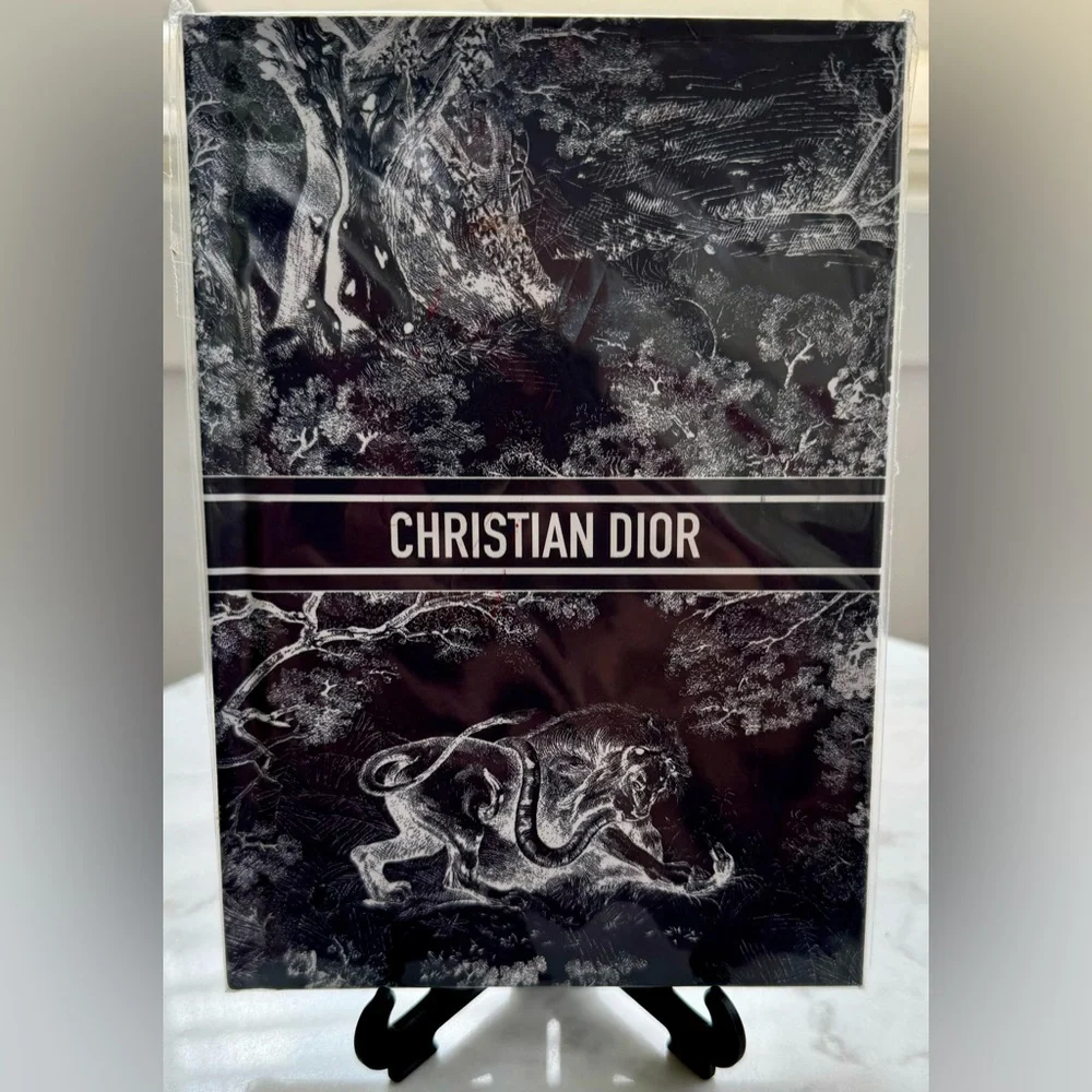 Dior Notebook - Picture 1 of 3